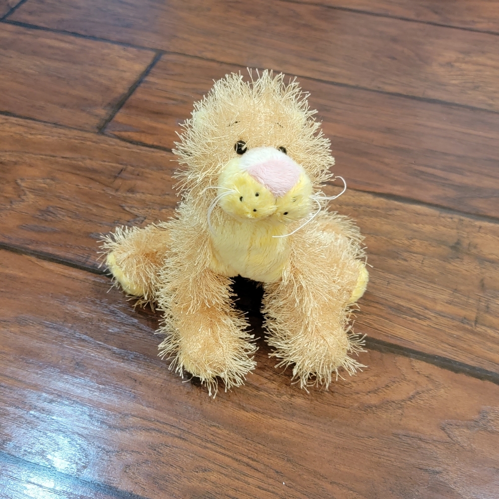 GANZ Webkins lioness